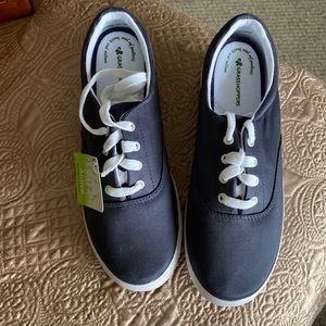 Navy Janey Stretch Twill Shoes by Grasshoppers